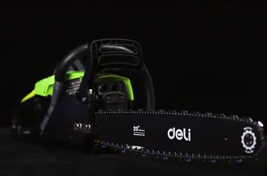 Deli Gasoline Chain Saw | Your Powerful Mate