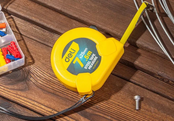 How to choose a tape measure for precision work?