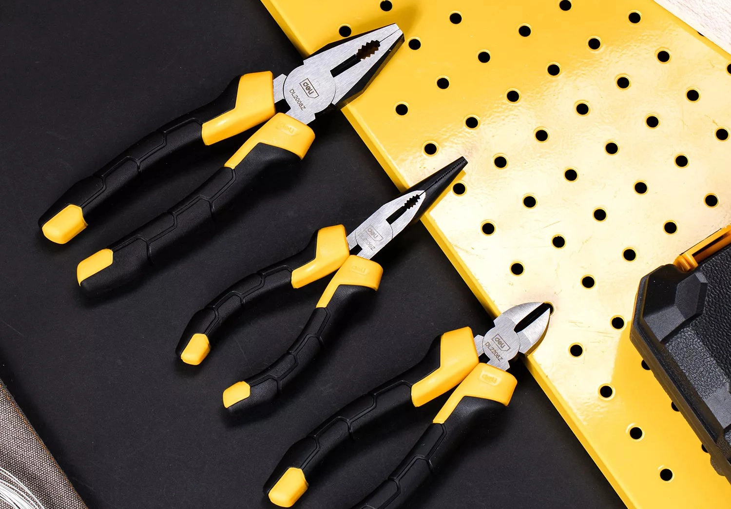 Experience the Difference with Deli Hand Tool: Wrenches, Pliers, and Screwdrivers