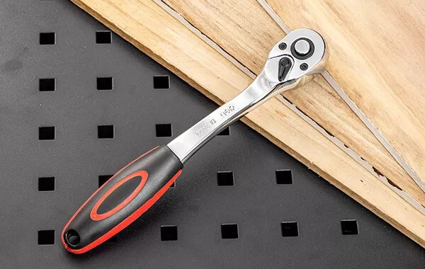 Deli's Hand Tools: Designed for Durability and Efficiency in Every Turn